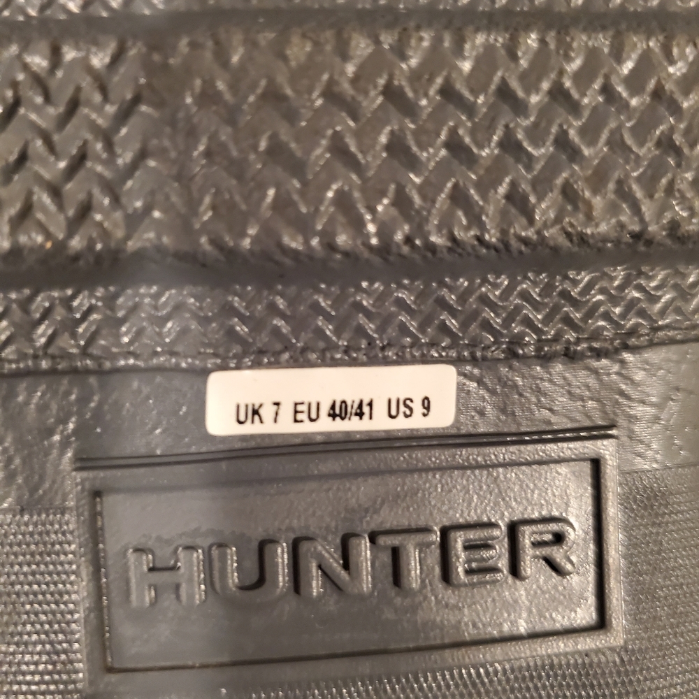 HUNTER Original Grey Short Gloss Boots - Picture 2 of 12